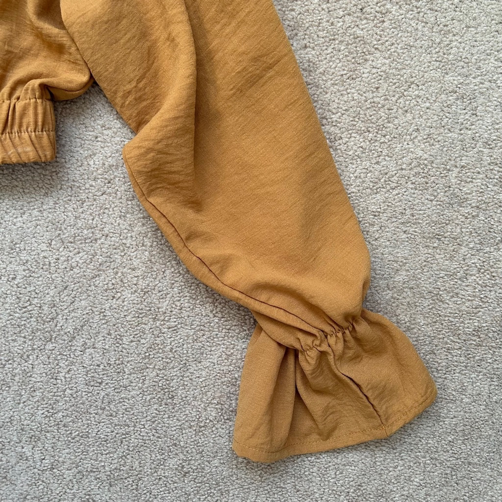 OAK + FORT Long Sleeve Crop Top Gold Size Small - Picture 6 of 10